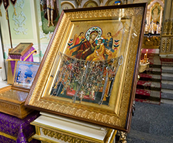 В Покровский храм прибыла икона Божией Матери «Всецарица»
