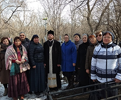 Совершена панихида на Воскресенском кладбище