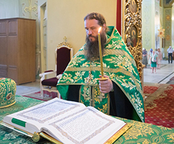 Канун дня празднования обретения мощей преподобного Сергия Радонежского