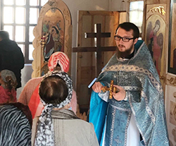 Иерей Павел Морозов совершил богослужения в селе Липовка