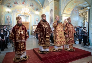 В День тезоименитства митрополит Игнатий совершил Божественную литургию в Покровском соборе