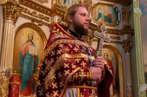 Воздвижение Креста Господня