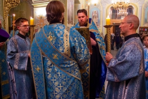 Канун празднования в честь Казанской иконы Божией Матери