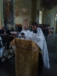 В Покровском соборе совершено таинство Елеосвящения (Соборования)