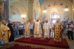 Неделя 4-я по Пятидесятнице. Соборное архиерейское богослужение
