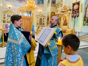 Праздник явления иконы Пресвятой Богородицы во граде Казани