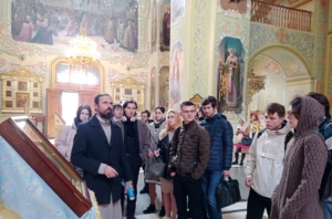 В Покровском соборе прошла экскурсия для студентов