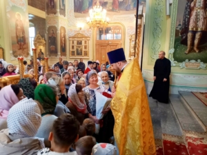 Поздравляем настоятеля отца Олега с днём рождения