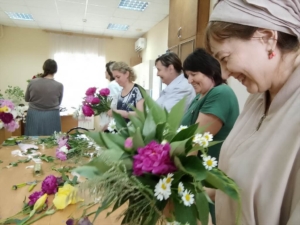 Продолжаются встречи храмовых флористов