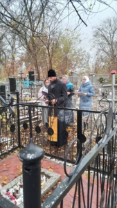 Панихида на Воскресенском кладбище