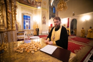 Митрополит Игнатий совершил всенощное бдение в канун Недели 28-й по Пятидесятнице