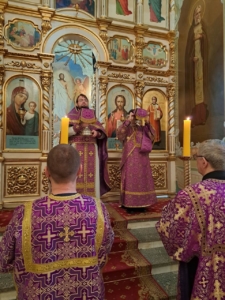 Ранняя Божественная литургия в Неделю 4-ю Великого поста