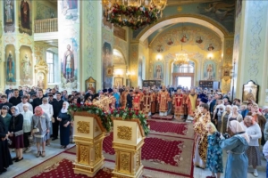 В день празднования Собора Саратовских святых совершено соборное архиерейское богослужение
