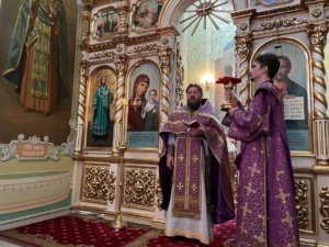 Празднование Воздвижения Креста Господня