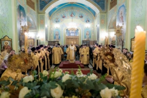Митрополит Игнатий совершил Всенощное бдение в Покровском соборе г. Саратова