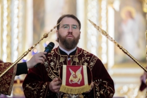 Митрополит Игнатий совершил позднюю Божественную литургию в Неделю 4-ю Великого поста
